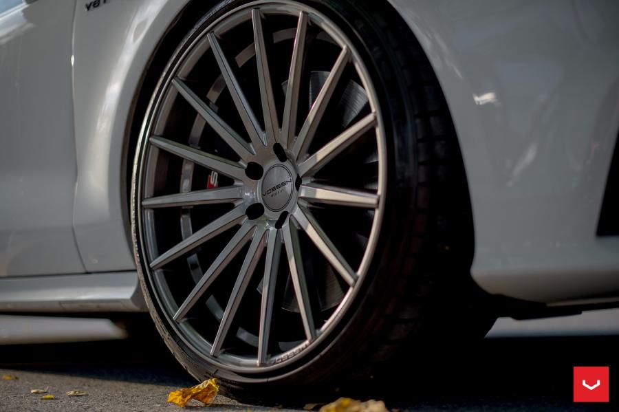 Колеса Audi S7 Sportback on Vossen Wheels (VFS2) 2016 года  (фото 14 из 26)